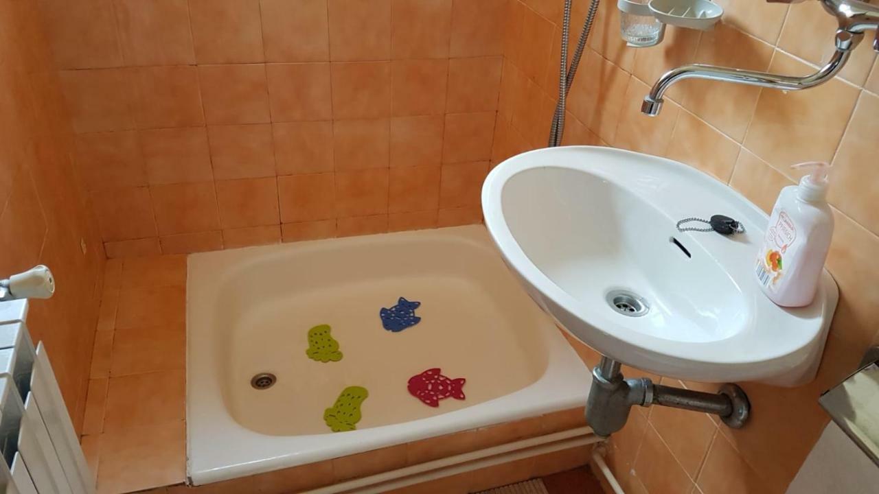 Apartamani Katarina Vl.Ilija Jusup Starigrad Paklenica Exterior foto